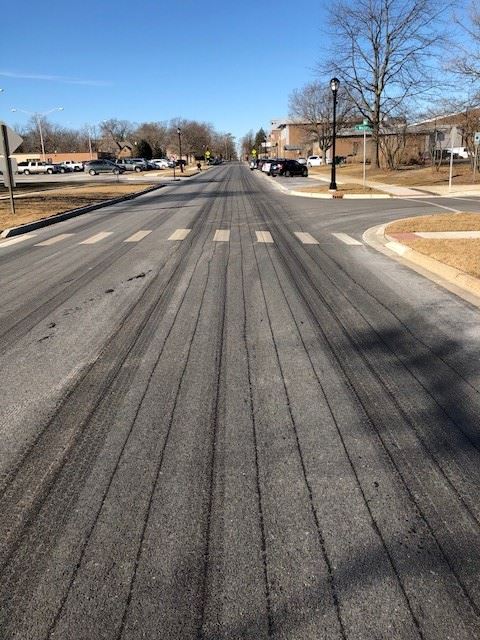 Deicing Liquids on Road